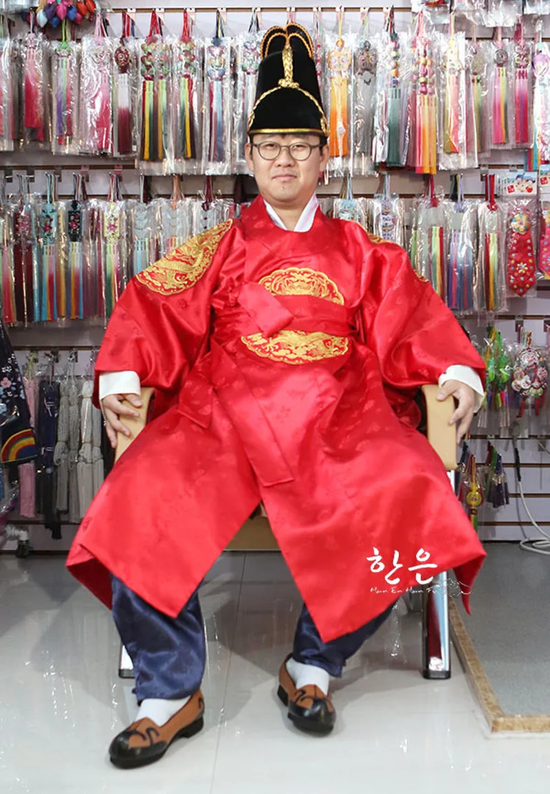 Korea Imported Ancient Costume King Clothes / Satin King Clothes / Photo Studio Clothing  Asian Clothes new imported spot photo a329j acpl 329j hcpl 329j sop 16 patch optocoupler