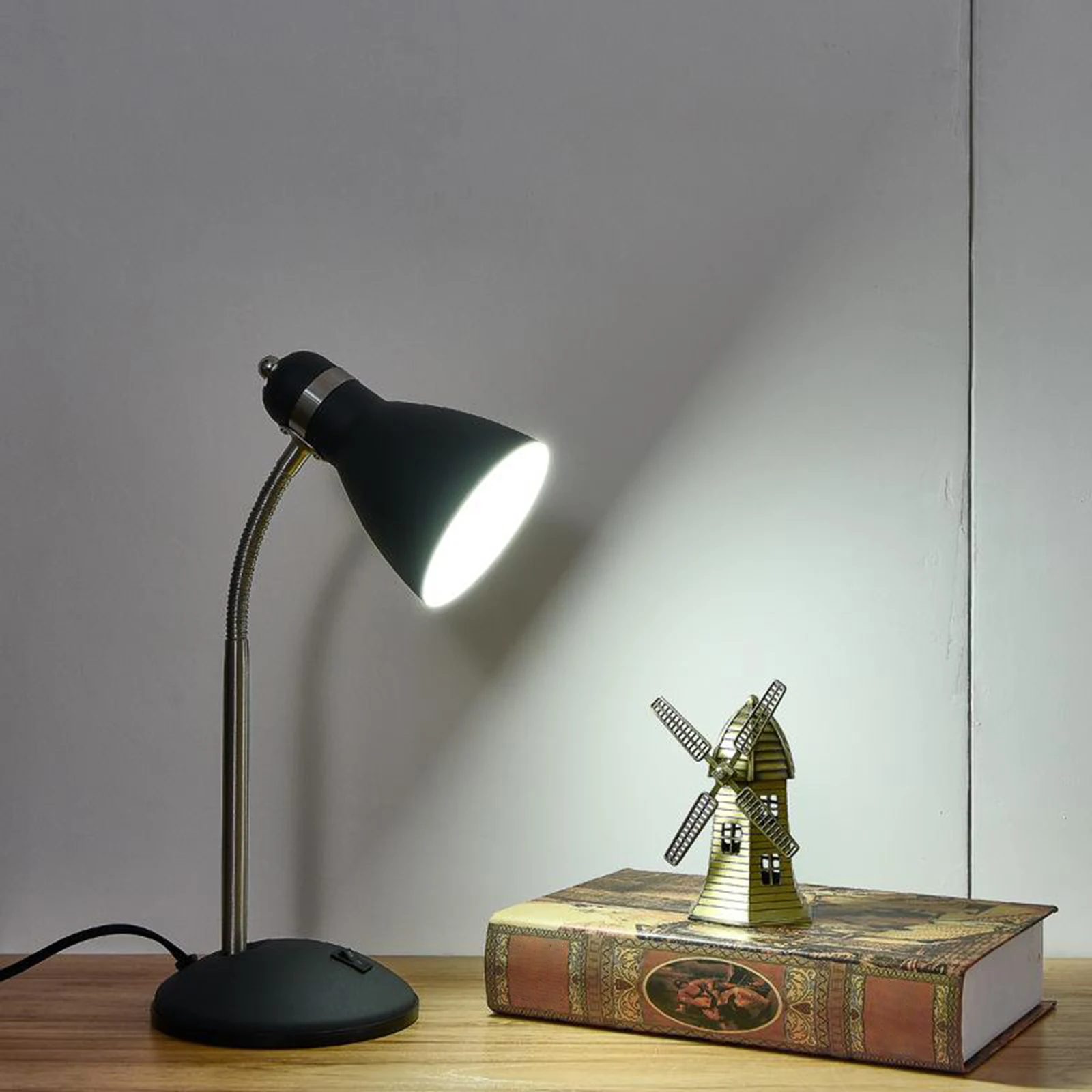 Metal Adjustable Gooseneck LED Table Lamp Study Room Bedroom Eye-Caring