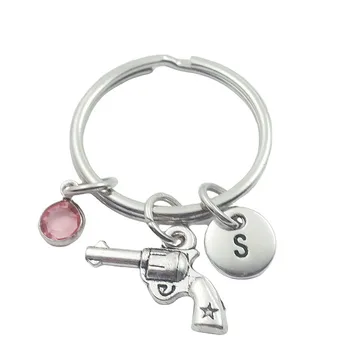 

Gun Revolver Initial Letter Monogram Birthstone Keychains Keyring Creative Fashion Jewelry Women Gifts Accessories Pendant
