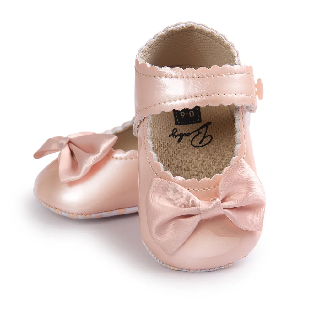 Обувь для маленьких девочек; мягкая однотонная обувь с бантом; кроссовки; нескользящая Мягкая подошва для малышей; нескользящая теплая милая детская обувь для девочек
