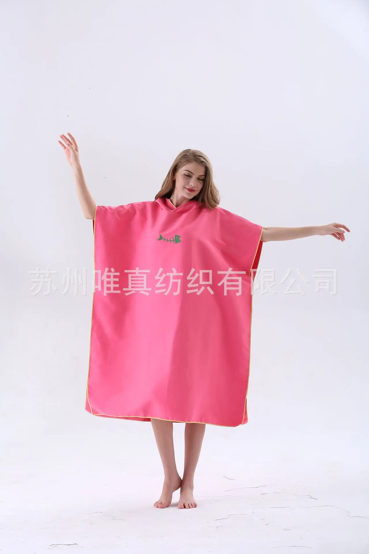 Superfine Fibre Huanyi Bathrobe OEM Quick-Dry Adult Beach Swimming Towel Cloak Sample Processing