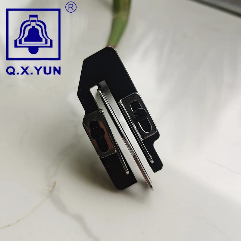 Q X Yun Overlock Sewing Machine Interlock Chainstitch Sewing Machine