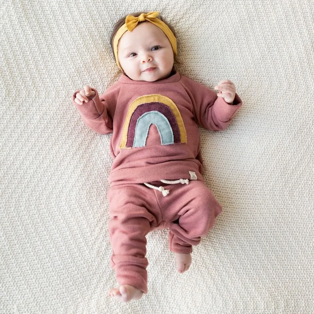 

Newborn Infant Baby Boy Girl Rainbowing Sweatshirt Tops Pants Outfits Set Rainbow Print Sweater Top with Lace Pants Sets