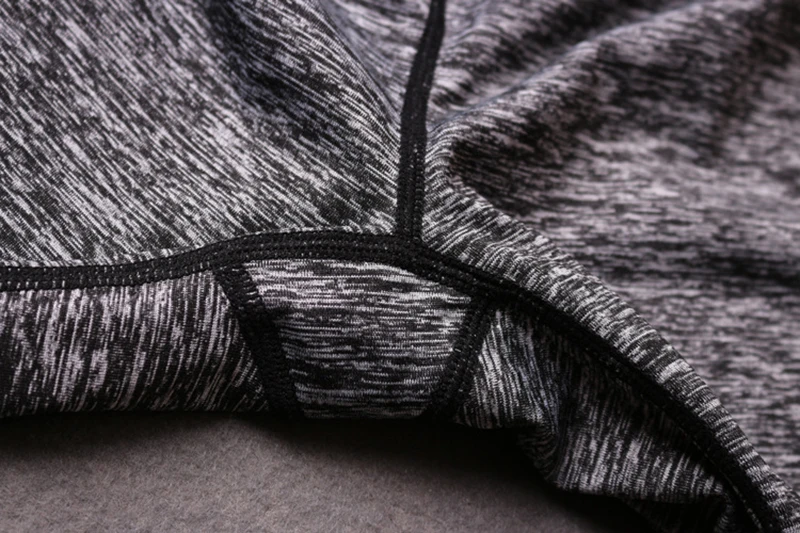 2984059933_2058876577