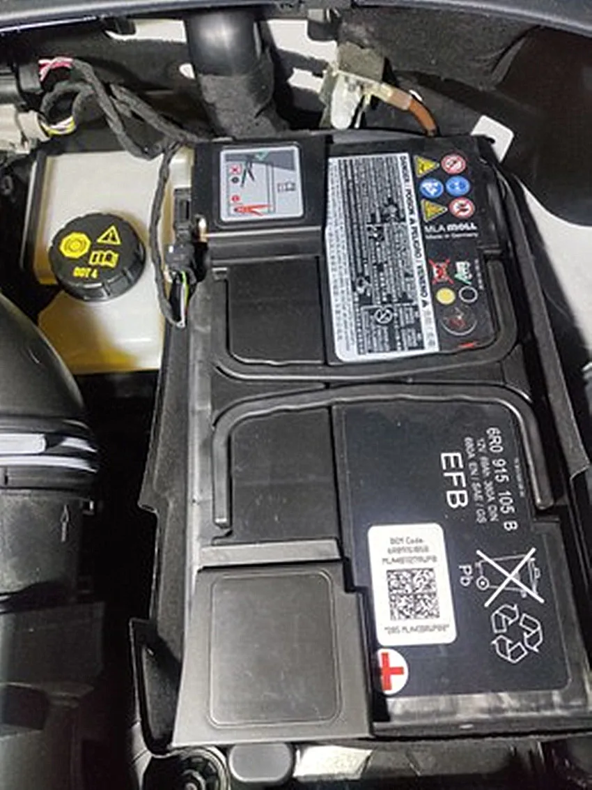 Genuine original battery negative protection cover battery cover For Audi A3 Q2L VW Bora PASSAT CC