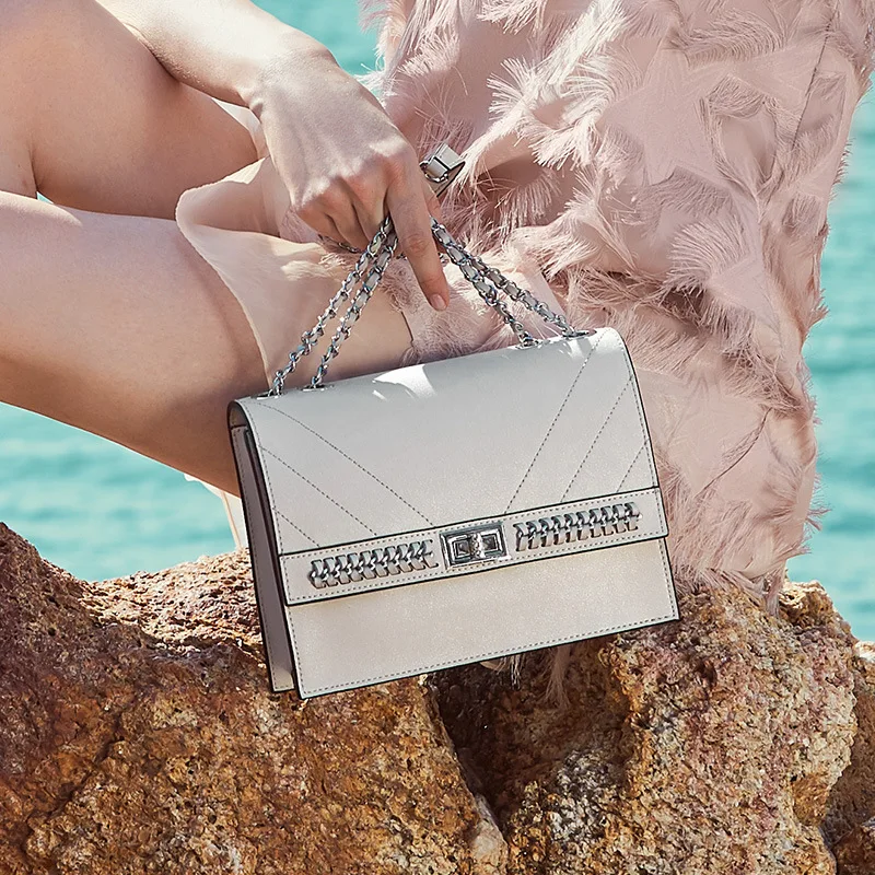 

Fashion Leather Bag Ladies Handbag New Fashion Leather Chain Diagonal Small Square Bag