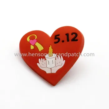 

Custom soft PVC red heart souvenir badge