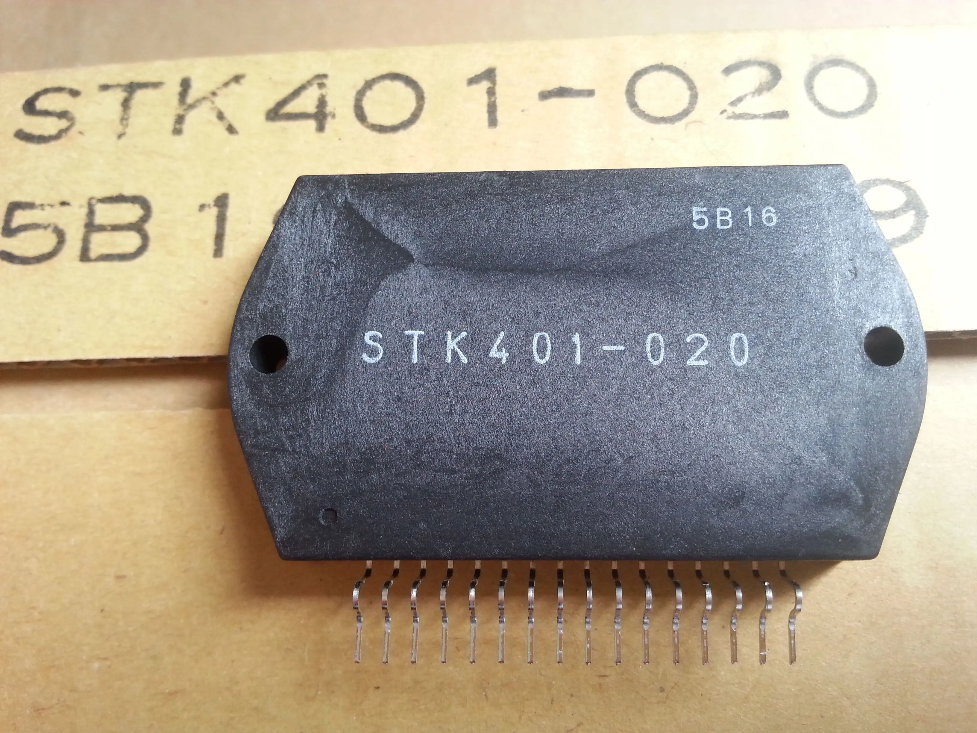 STK401-020 STK401-090 STK402-030 STK402-050 STK402-070 модуль