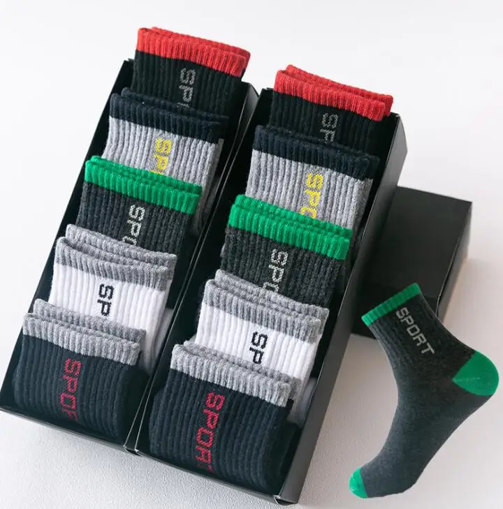 

Autumn and winter men's sports socks cotton socks happy socks crew socks ulzzang men harajuku happy socks