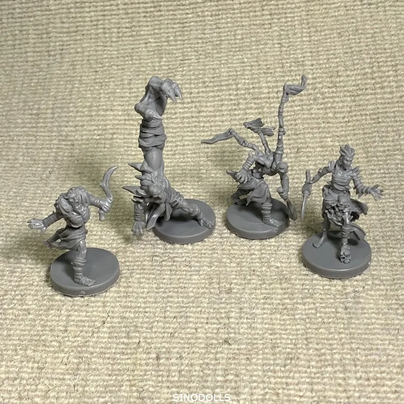4 Pcs Hero Miniatures Dungeons /& Dragon D/&D Marvelous Figure Board Game Toy