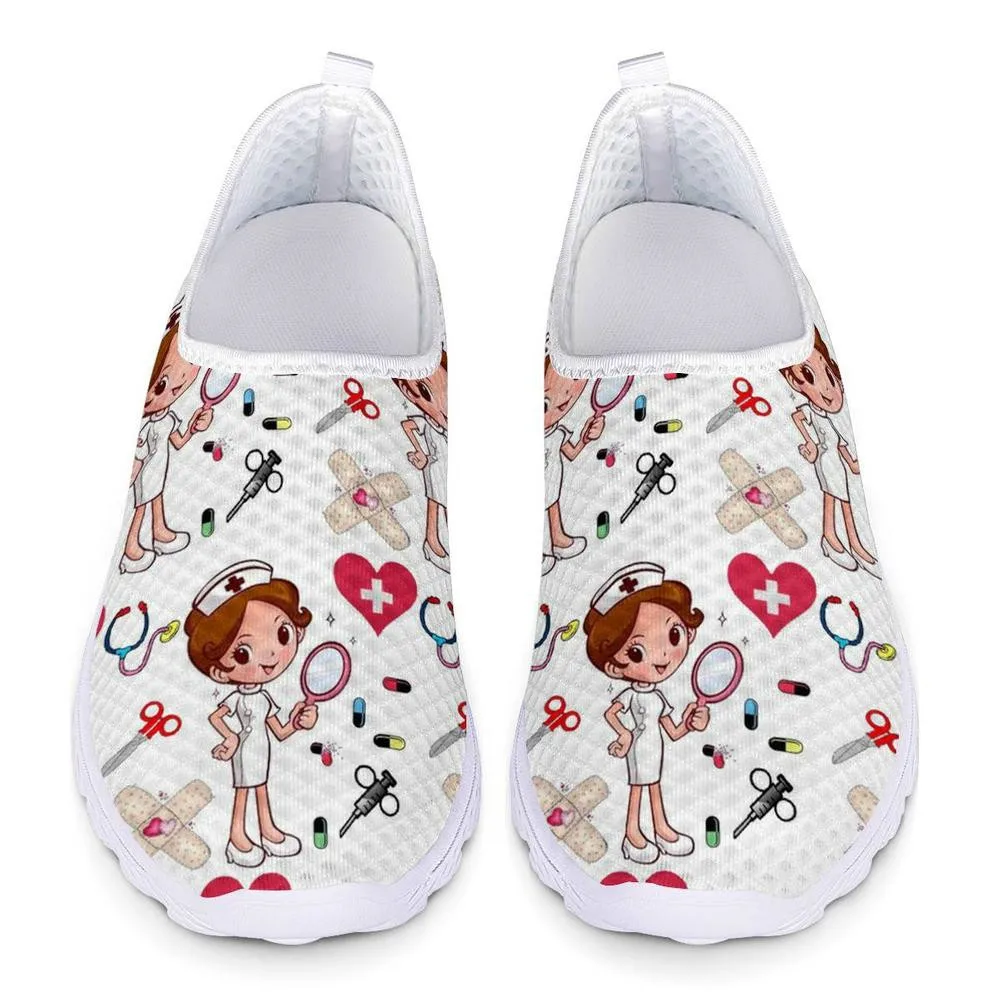 

Plus Size 35-45 Cartoon Nurse Doctor Print Women Sneakers Slip on Light Mesh Shoes Summer Breathable Flats Shoes Zapatos Mujer