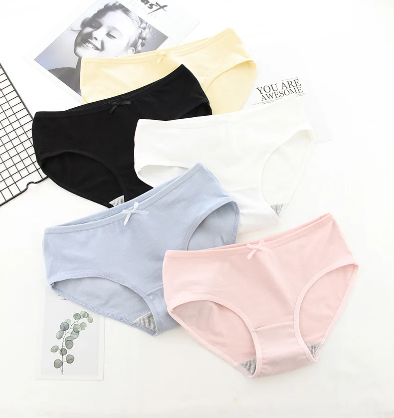 [DINGDNSHOW] 2020 Simple Solid Color Briefs Mid Waist Plus Size Fat Underwear Panties Hip Wrapped Cotton Crotch Women Traceless