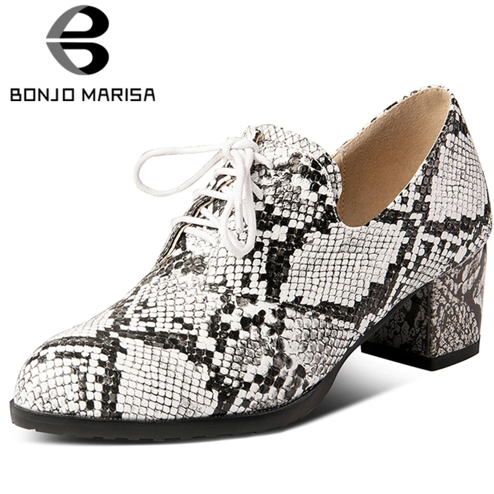 

BONJOMARISA 2020 New Spring Fashion Snake Veins Pumps Unique mixed-color Dress Pumps Women Med Chunky Heels Shoes Woman