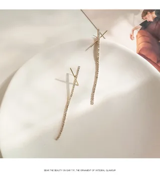 

S925 Silver Needle Full of Crystals Cross Design Cross Ear Stud New Style Cool Tassel Earring Online Celebrity Light Luxury Immo