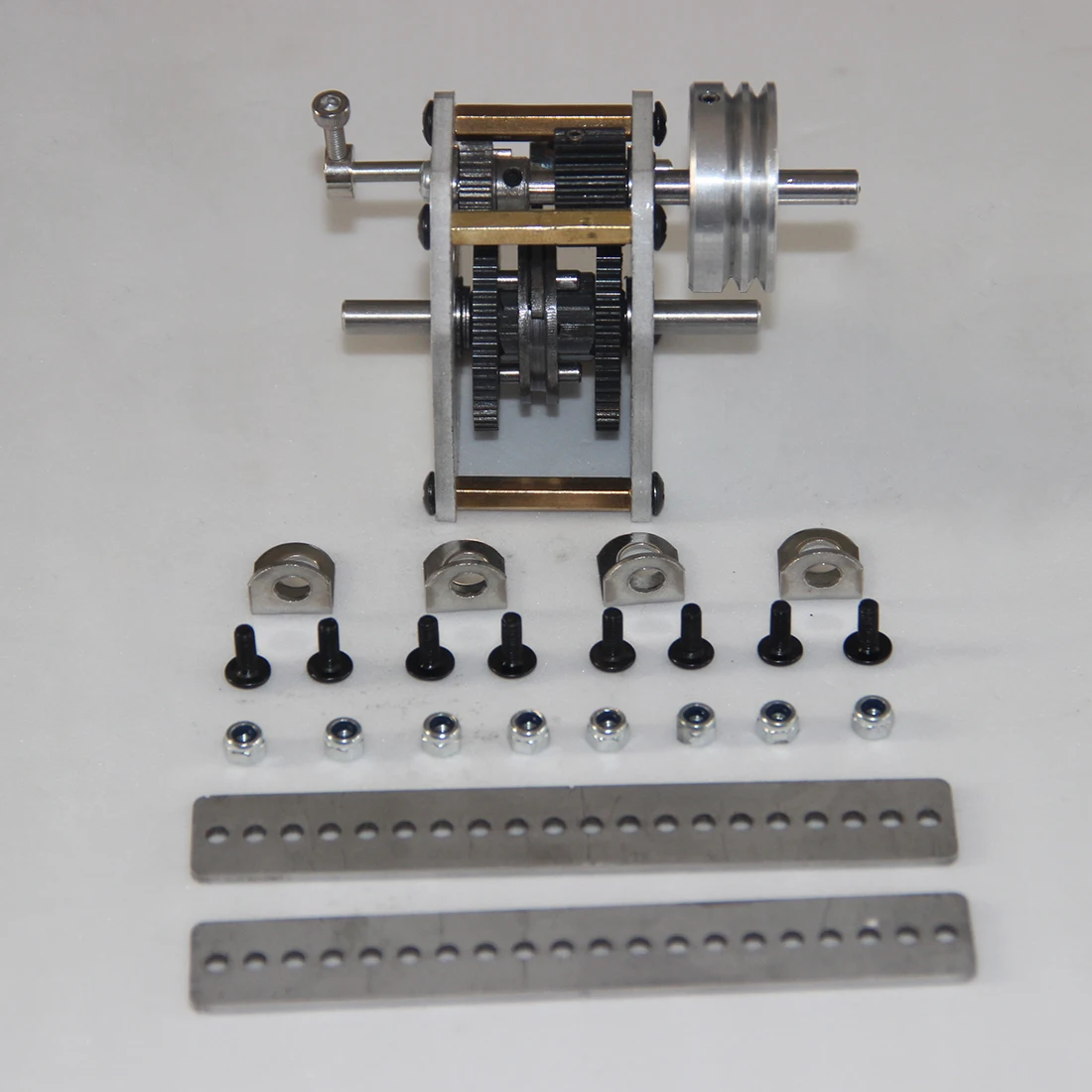 

1:10 Model Car Engine Gearbox with Pulley Rack and Screw Glue for Toyan FS-S100 FS-S100G FS-S100(W)FS-S100G(W)