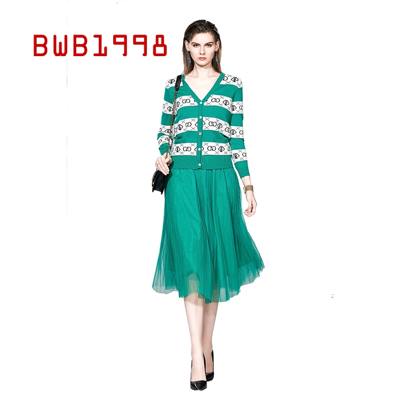 

Color-blocking Striped Knitted Long-sleeved Green Cardigan Sweaters for Women Jacket+pleated Skirt Women Clothes 2020 Two Piece