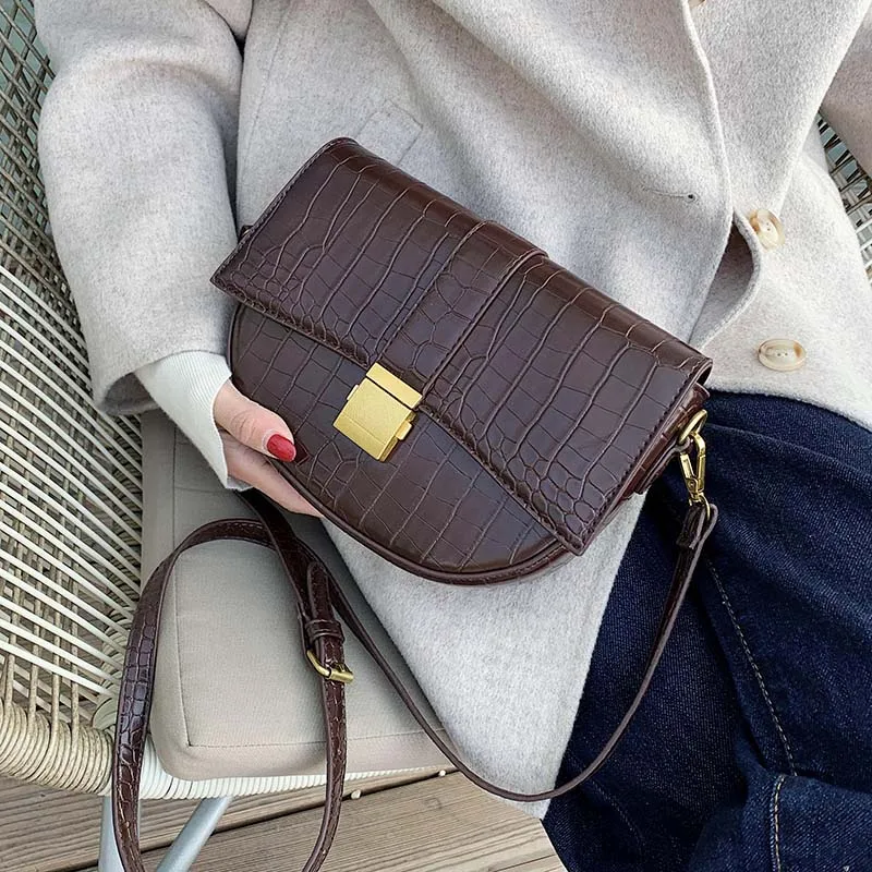 

AXUKES Stone Pattern PU Leather Saddle Bag For Women 2019 Small Solid Color Shoulder Messenger Bag Female Crossbody Handbags