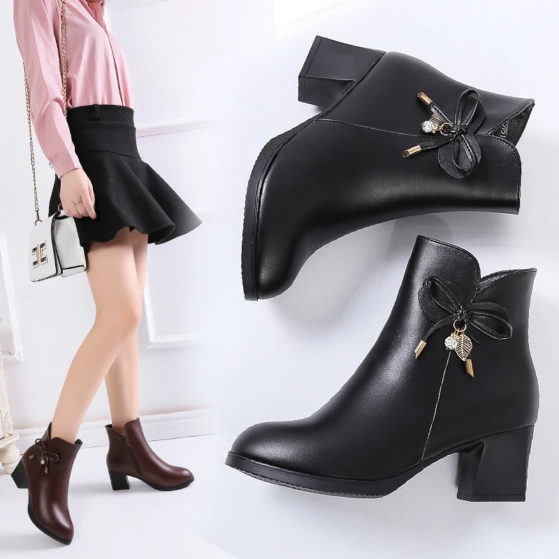 

Women Martin Boots Snow Ankle Boots Autumn and Winter Warm Women Booties British Thick with Side Zipper Retro Women Naked Boots