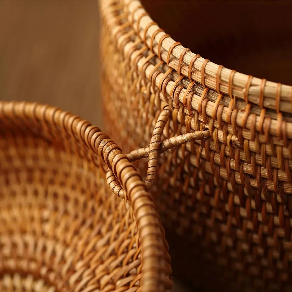 Rattan storage box with lid round shape handmade jewelry boxes organizer Vietnam Rattan weaving bin for puerh tea food best gift