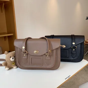 

2020 Autumn New Korean College Style Casual Retro Single Shoulder Messenger Bag Large Capacity Women Travel Pack B153