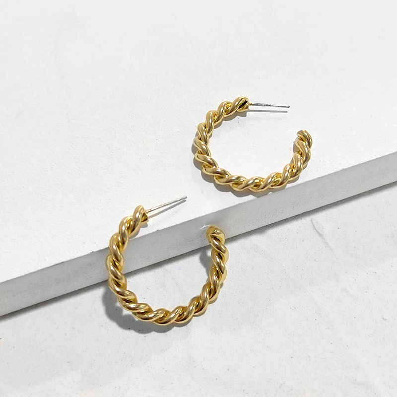 Peri'sBox 29mm Middle Open Twisted Hoop Earrings Thick C Shape Earrings Hoops Minimalist Simple Earrings For Women Everyday