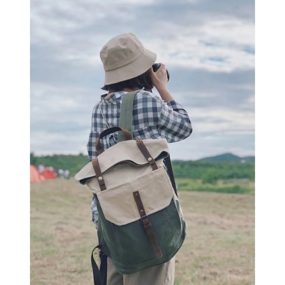 2021 Crazy Horse Skin Retro Student Portable Outdoor Book Waterproof Men's And Women's Backpack Travel Canvas Bag Schoolbag Dirt
