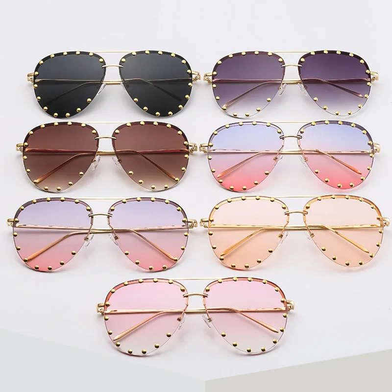 SHAUNA Retro Rivets Women Rimless Pilot Sunglasses Brand Designer Fashion Ladies Gradient Punk Style Glasses