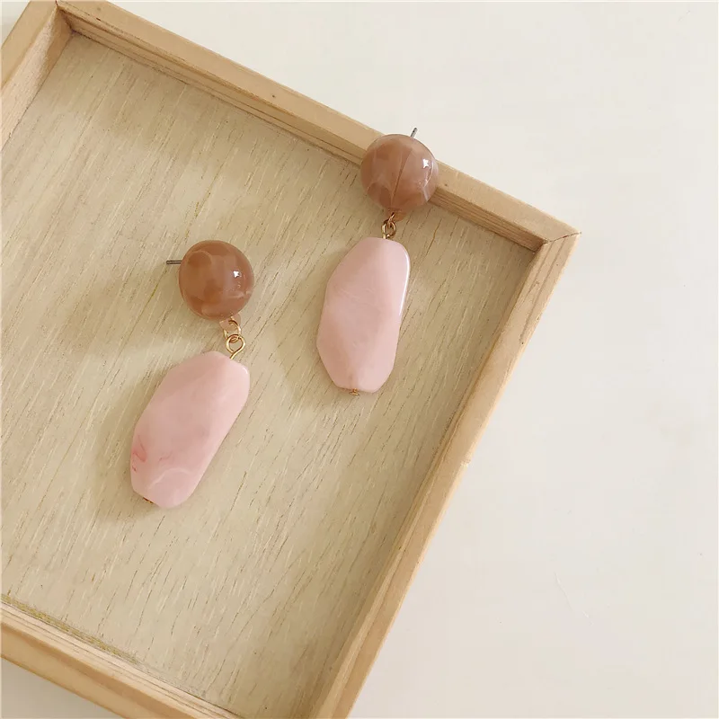 10242284125_2139765507