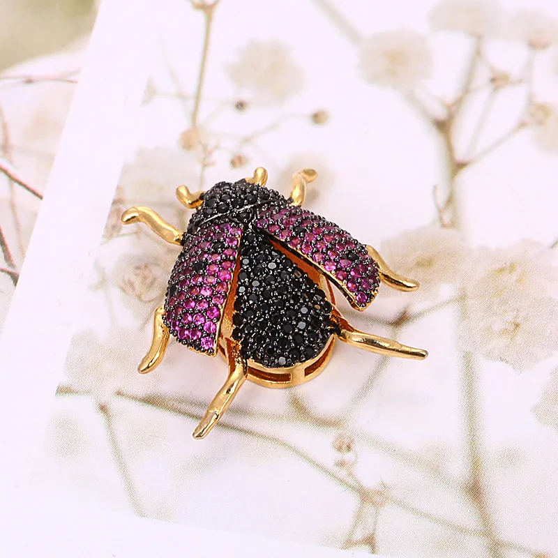 

Fashion Micro Pave Cubic Zircon Turquoise Copper Bee Charm Pendants Accessories for Jewelry Making Bracelets or Necklaces
