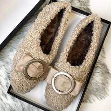 Зимние теплые Мокасины с круглым носком и пряжкой; sapatos; женские нескользящие криперы из овечьей шерсти на плоской подошве; удобная плюшевая обувь без застежки