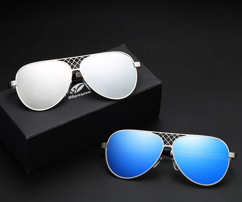 5289236036_2030257556