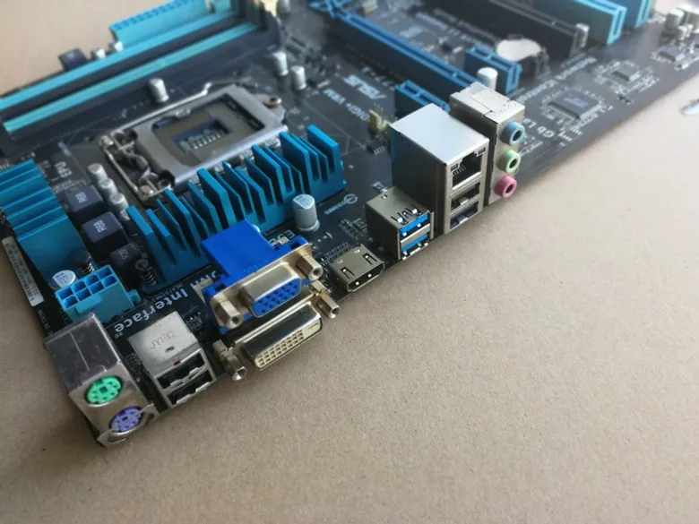 HTB1NHwGnMaTBuNjSszfq6xgfpXaF