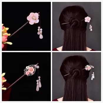 

Glittering and Translucent Powder Crystal Synthetic Flower Hair Jewelry Temperamental Water Drop Pendant Wood Hair Stick