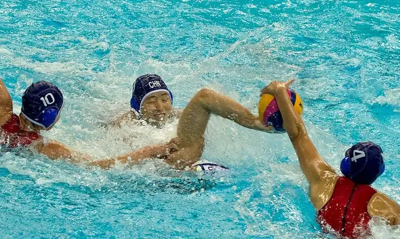 10920759186_1689075239