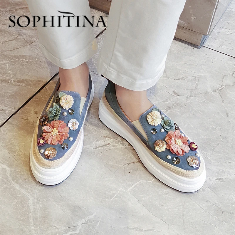 

SOPHITINA Flower Decoration Flats Women High Quality Cow Leather Sweet Fashion Slip-On Round Toe Shoes New Platform Flats PO538