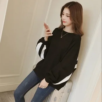 

2020 autumn and winter new striped sleeved sweatshirt female students long sleeve loose black top