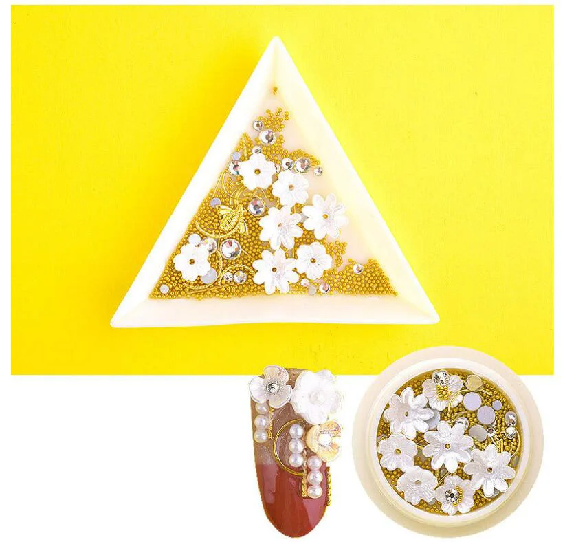 patter6 NCF5 3D 100pcs/bag White Shell Flower 3D Nail Charms Jewelry 6 mm-11 mm White-Color Resin Flower Charms Nail Design 3D100418 - Цвет: patter6