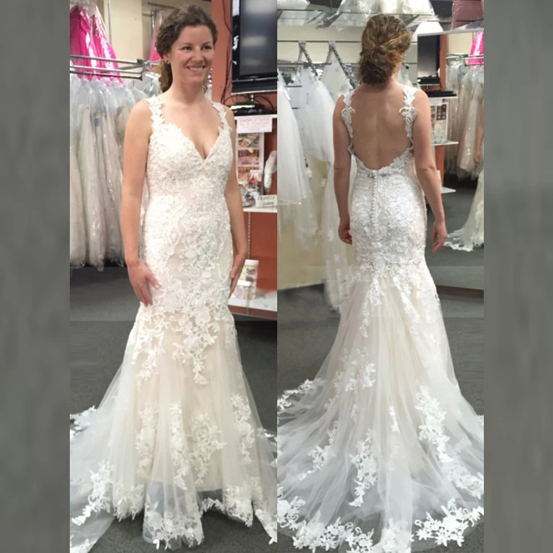 

On Sale Elegant Ivory Lace Mermaid Bridal Wedding Gowns Open Back Sleeveless Wedding Dresses for Bride Deep V Neckline Applique