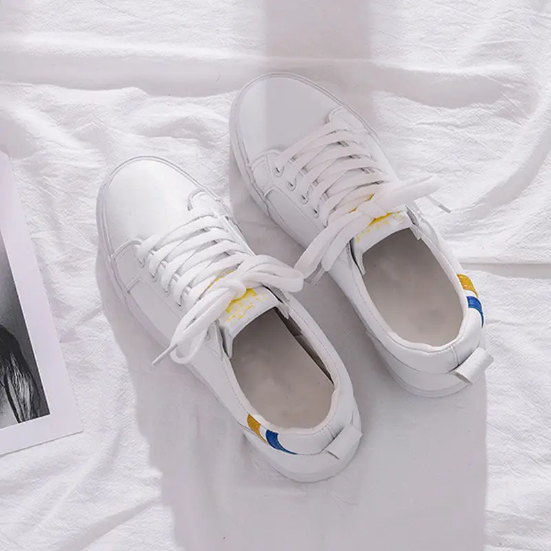 

White Shoes WOMEN'S Shoes Flat Shoe 2019 Spring And Summer New Style Base Versatile Hong Kong Style Western Style Sneakers Stude