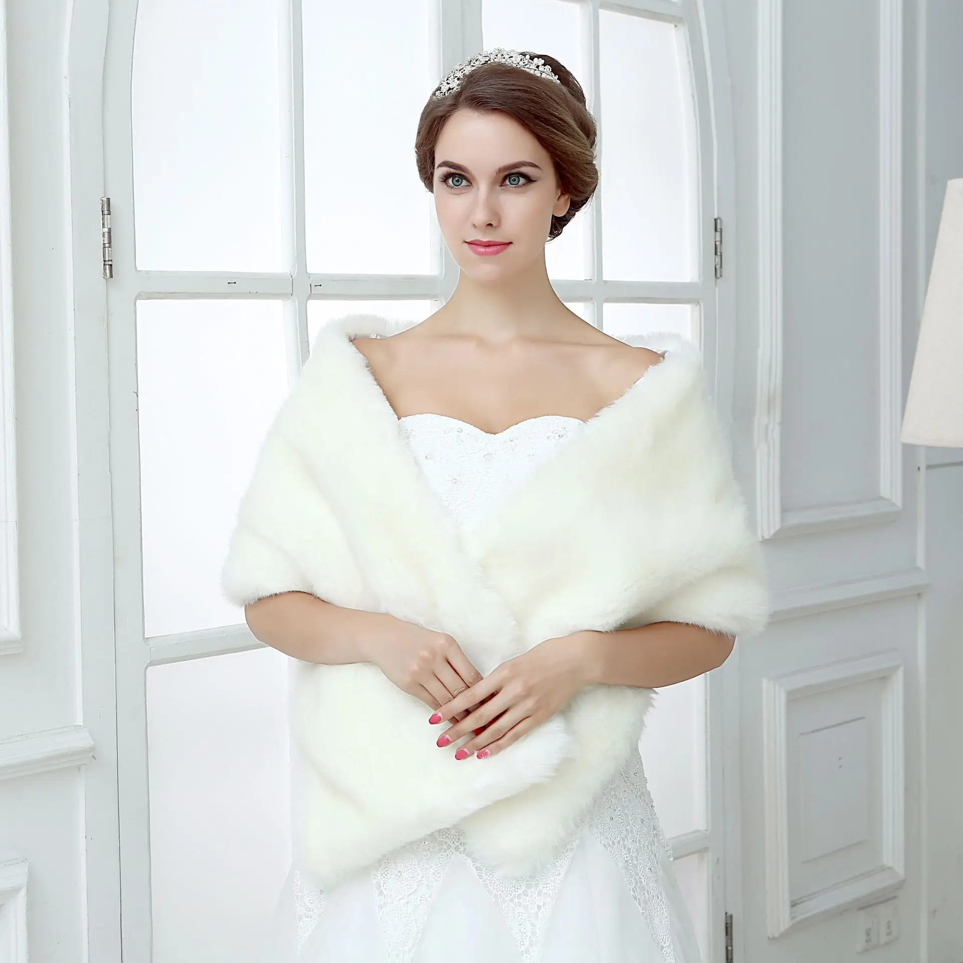 Hot Sale Warm Ivory Bolero Women Jackets Soft Faux Fur 160 CM One Size Wedding Accessories Bridal Wraps Shawls