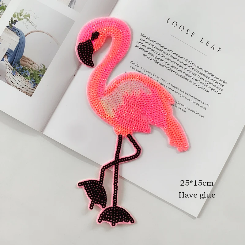 Wholesale Patches Cartoon animal Flamingo Sequins patche Embroidery BadgeS Sewing Supplies Clothing Accessories Iron on patches