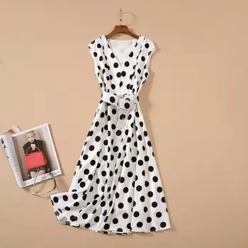

European and American women's clothing 2020 summer new style V-neck dot print The belt Stylish sleeveless pleated dress