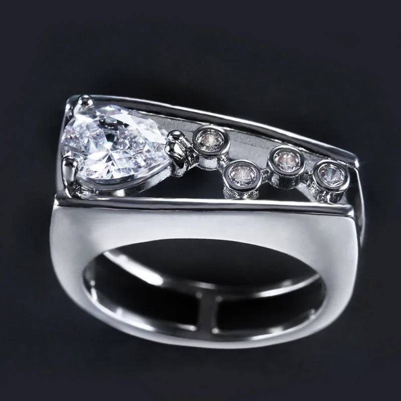 12008227705_834277137