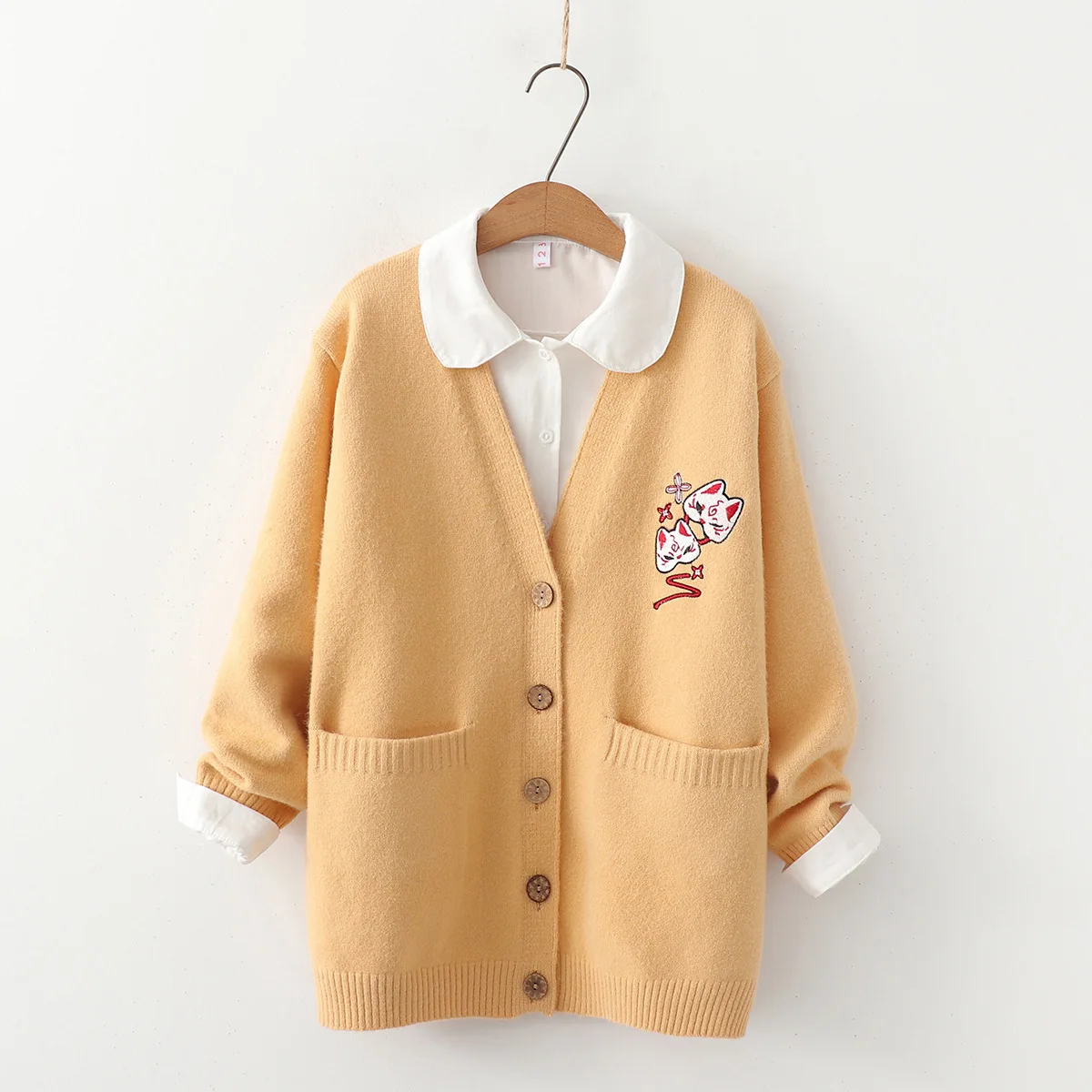 

2019 autumn and winter new cute lucky cat embroidery sweater pullover 55231