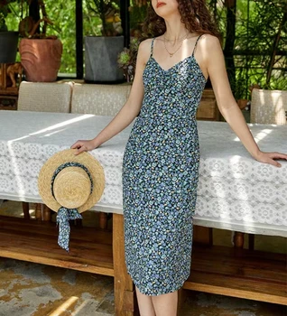 

Retro Floral print V-neck women suspender dress holiday style sexy backless lady midi dress 2020 summer new