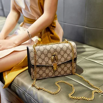 

Fashionable leather women's bag 2019 new fashion hand shoulder printing bee women's small square bag women leather handbags