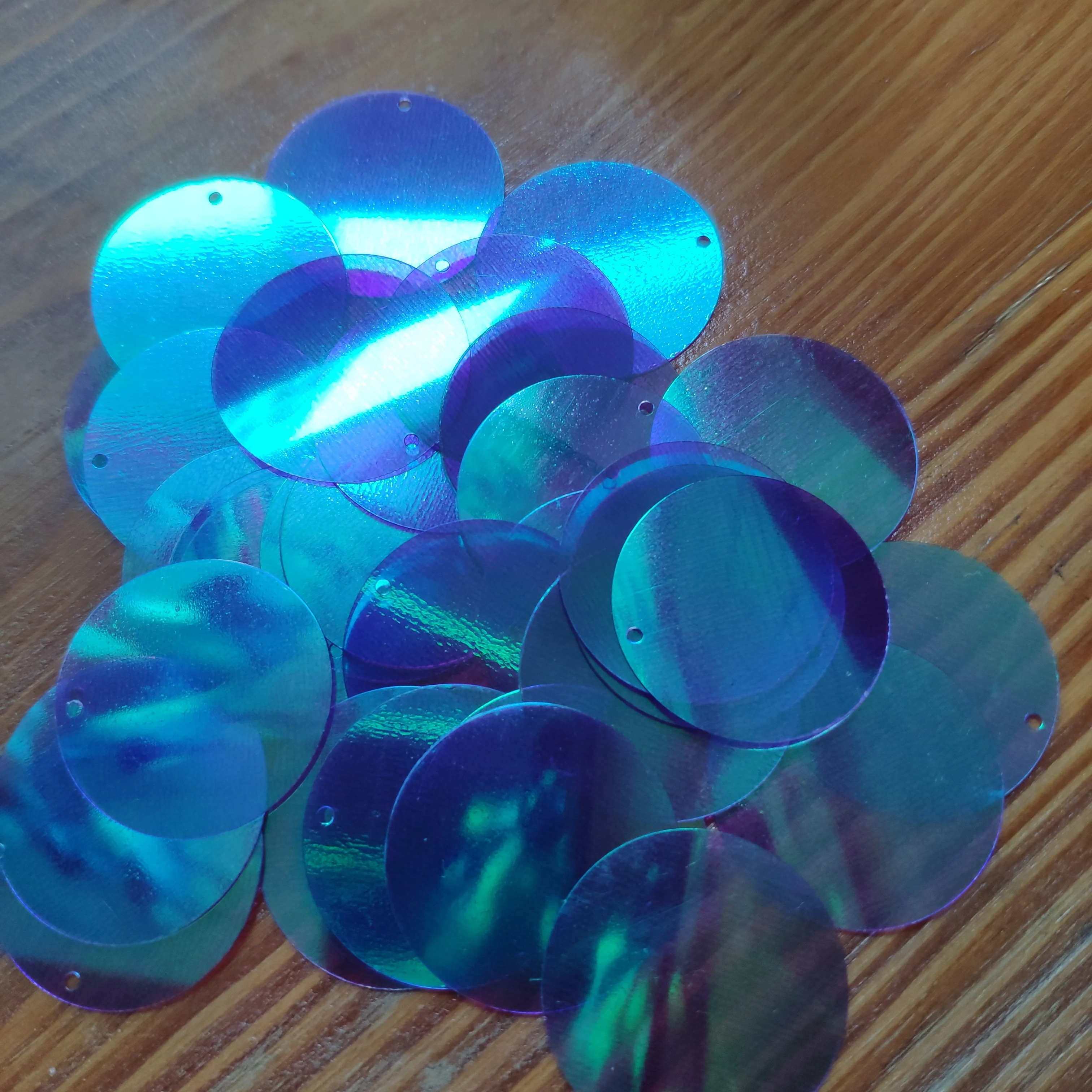 clearance of 11kg 30mm flat round sequins Eco-friendly PET iris transparent Purple | Дом и сад