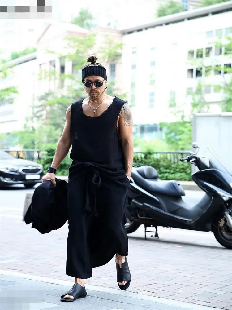 Рисунок 4 - Брюки мужские с широкими штанинами