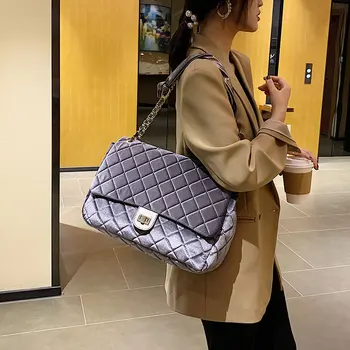 

Lingge large capacity ladies bag 2020 new trendy fashion shoulder bag big bag wild embroidery thread messenger bag