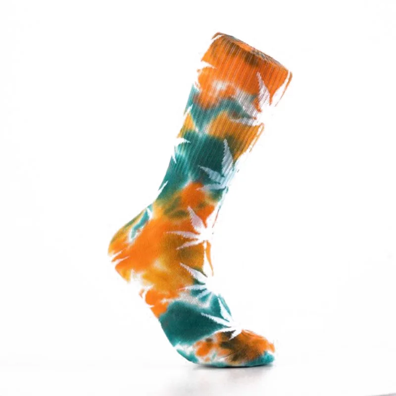 Высокого качества окрашенный вручную клен носки с листьями модные длинные носки с травой Для мужчин скейтборд носки для HipHop Meias Для женщин парные носки 1 пара - Цвет: Оранжевый